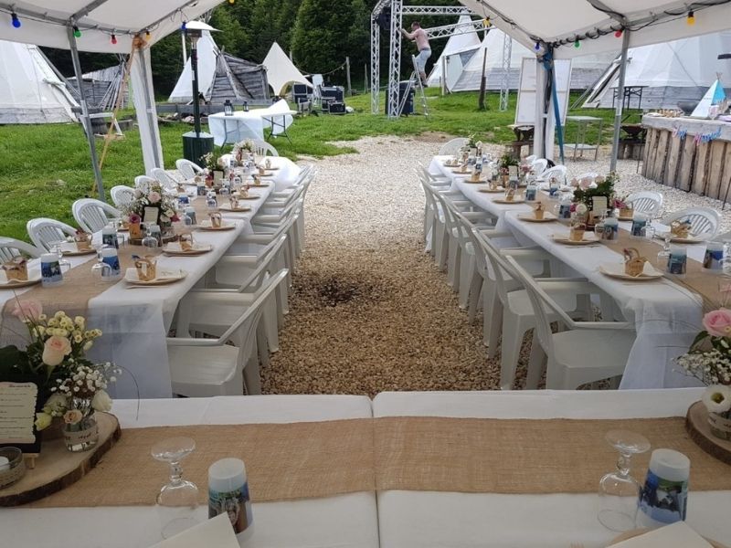 Soirée de Mariage au Village Tipi