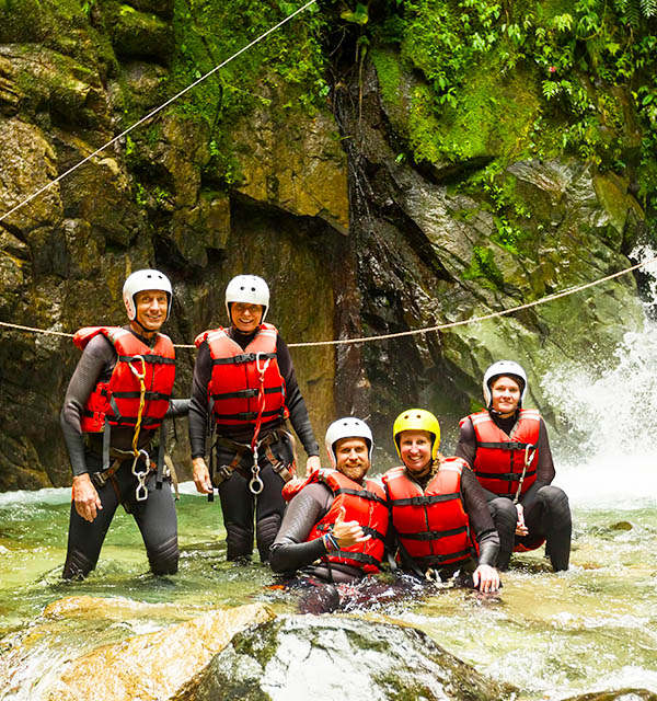 activite-ete-canyoning-eaux-vives-savoie-grand-revard-feclaz-2